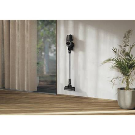Tyčový vysavač Electrolux 300 EP31CB21GP (2)
