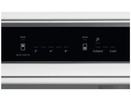 Vestavná kombinovaná chladnička AEG 7000 NoFrost CoolAssist TC7CS181ES (1)
