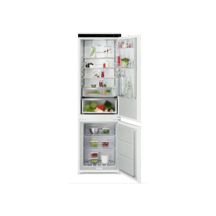 Vestavná kombinovaná chladnička AEG 7000 NoFrost CoolAssist TC7CS181ES