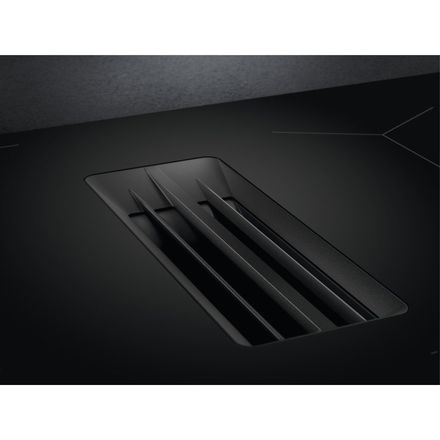 Indukční varná deska s intergrovaným odsavač par AEG 6000 XT Bridge NCT64B00CB (2)