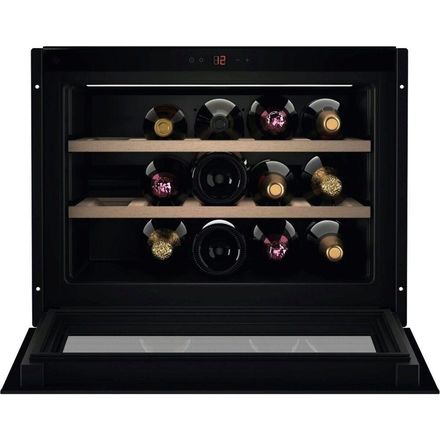 Vestavná vinotéka Electrolux Perfect Shelving KBW6H (1)