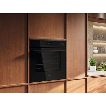 Vestavná parní trouba Electrolux 700 MealAssist CteamCrisp KOCAP3XH (2)