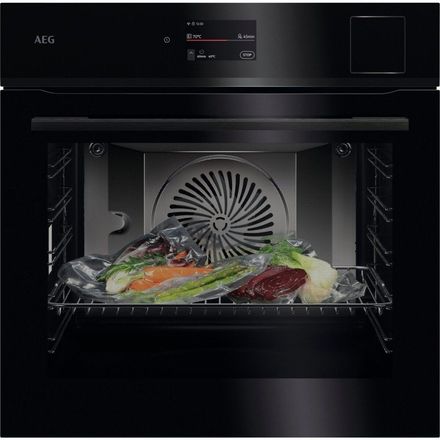 Vestavná parní trouba AEG 8000 MealAssist SteamPro NBP8S731AB