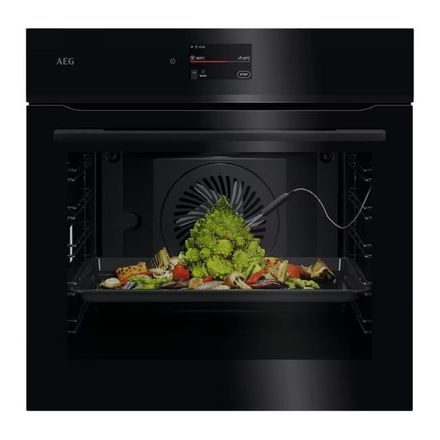 Vestavná parní trouba AEG 7000 MealAssist SteamCrisp NBR7P731SB