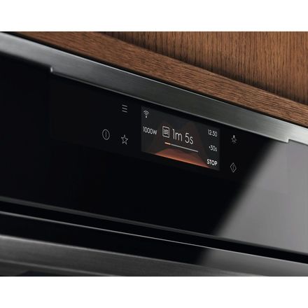 Kompaktní vestavná trouba Electrolux 700 MealAssist KVMBE08H (2)