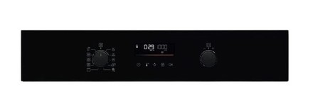 Kompaktní vestavná trouba Electrolux 700 MealAssist KVMDE46Z (3)