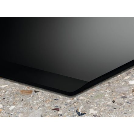 Indukční varná deska Electrolux 900 SensePro EIS8959 (3)