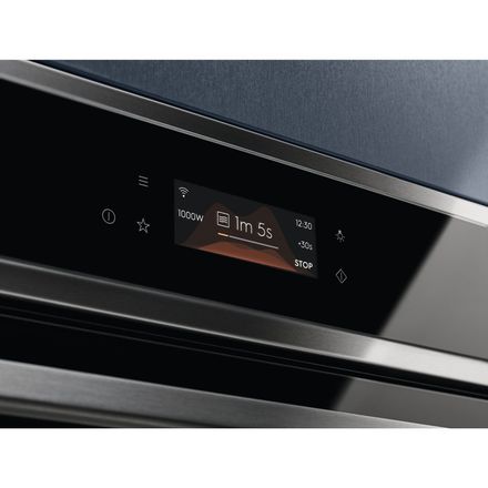 Vestavná parní trouba Electrolux 800 SteamBoost EOB8S39WX (3)