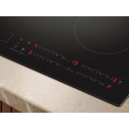 Indukční varná deska Electrolux 600 SaphirMatt SE KIV63449IT (2)