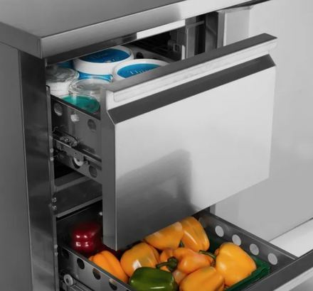 Chladicí stůl se zadním lemem Tefcold SK 6210/+SP GN1/1 (2)