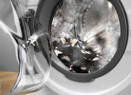 Pračka s předním plněním Electrolux EWS6347DC (2)
