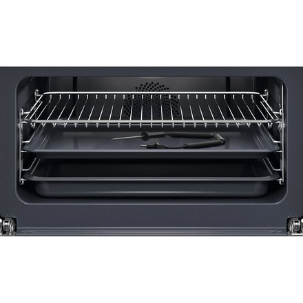 Vestavná kompaktní trouba Electrolux KVLAE2ST (2)