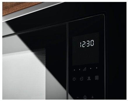 Vestavná mikrovlnná trouba Electrolux 500 KMSD253TBH (3)