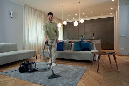 Podlahový bezsáčkový vysavač Hoover HP4 (10)