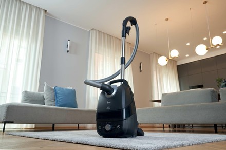 Podlahový sáčkový vysavač Hoover HE410H 011 (12)