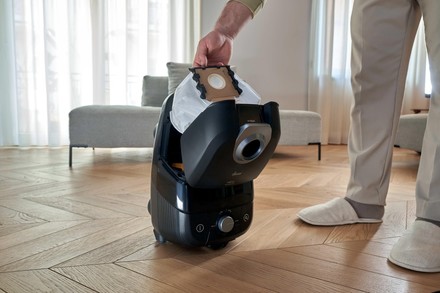 Podlahový sáčkový vysavač Hoover HE410H 011 (16)