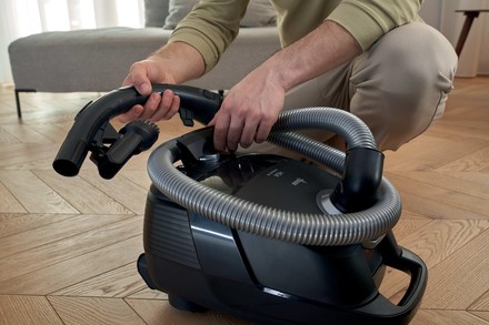 Podlahový sáčkový vysavač Hoover HE410H 011 (17)