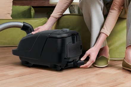 Podlahový sáčkový vysavač Hoover HE410H 011 (28)