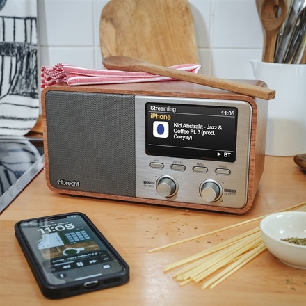 Radiopřijímač Albrecht DR 760 (5)