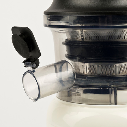 Odšťavňovač Girmi SW1101, 70 ot./min., DC motor, kovový filtr, funkce reverse, 300 W (3)