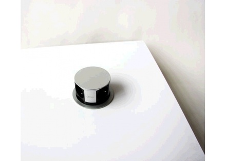 Výsuvná zásuvková lišta HBF 760078  Výsuvná zásuvková lišta se 4 zásuvkami 230V, 1,5m kabel (2)