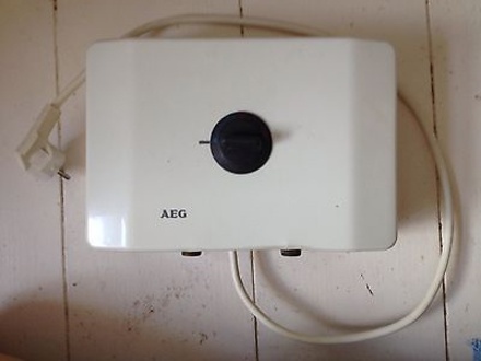 Průtokový elektrický ohřívač vody AEG MTI 37 (rozbaleno)